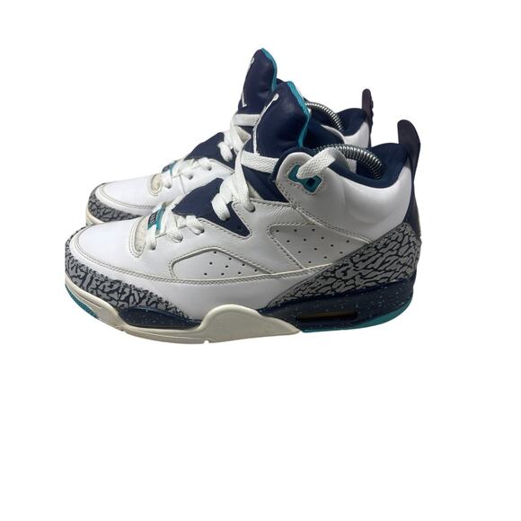 Nike Air Jordan Son of Mars 'Hornets' Men's 8.5 White Midnight Navy 580603-105 - Picture 3 of 9